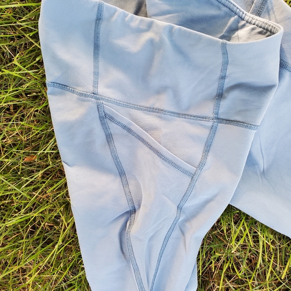 Capri length yogas - Picture 3 of 8